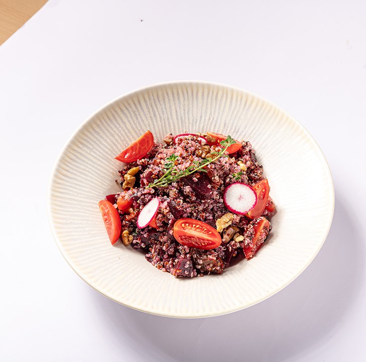 سلطة شمندر كينوا