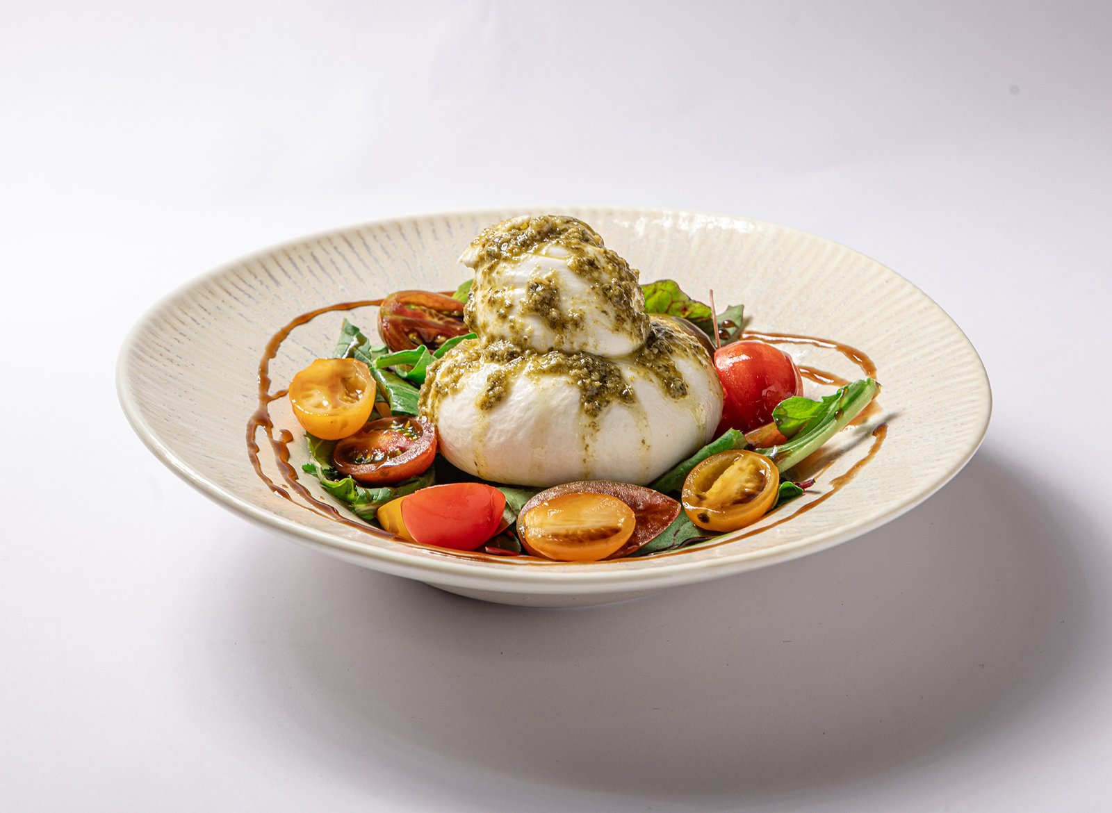 سلطة البوراتا بلسميك