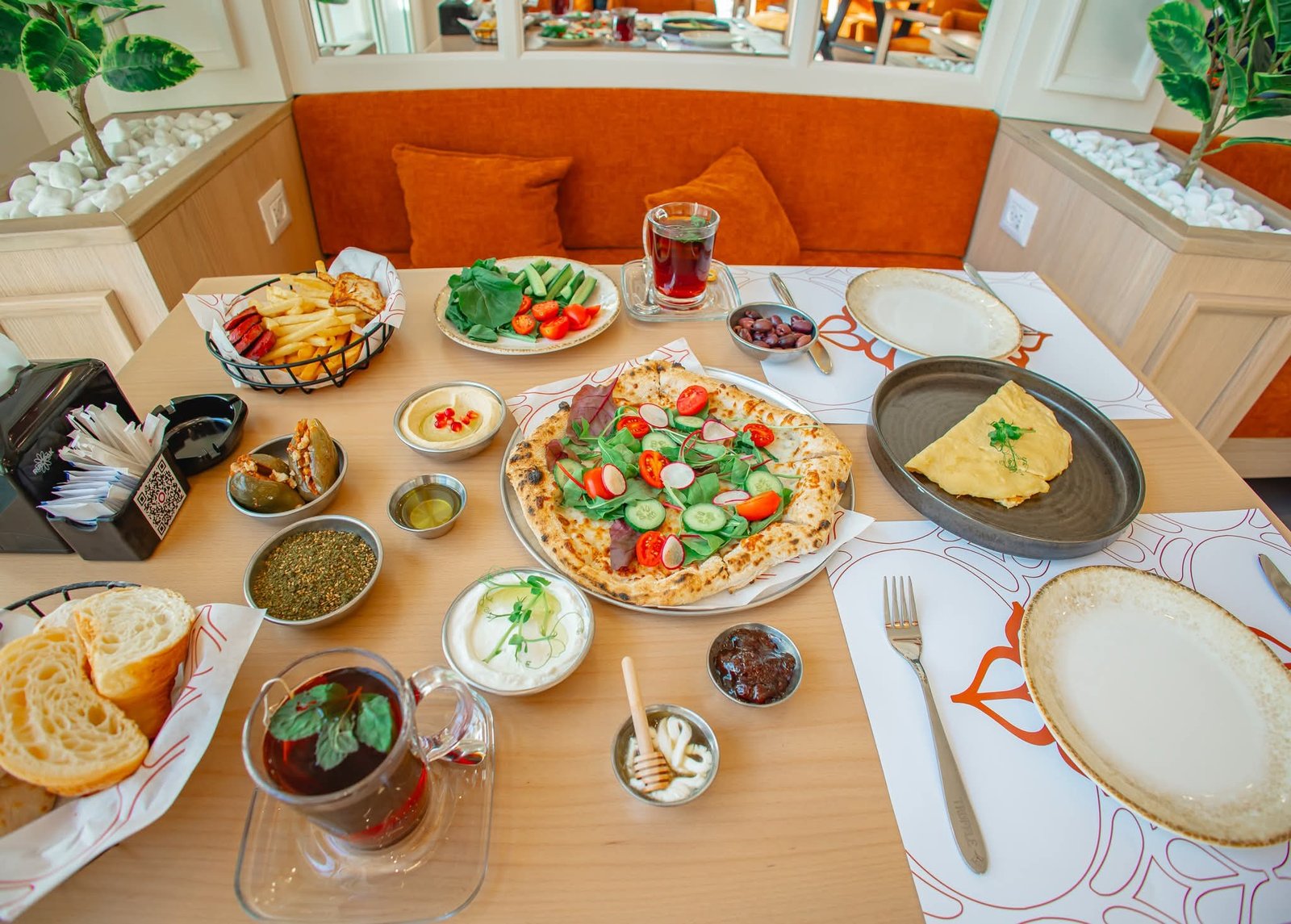 فطور ترافيل ( 9:30AM until 1:00PM)