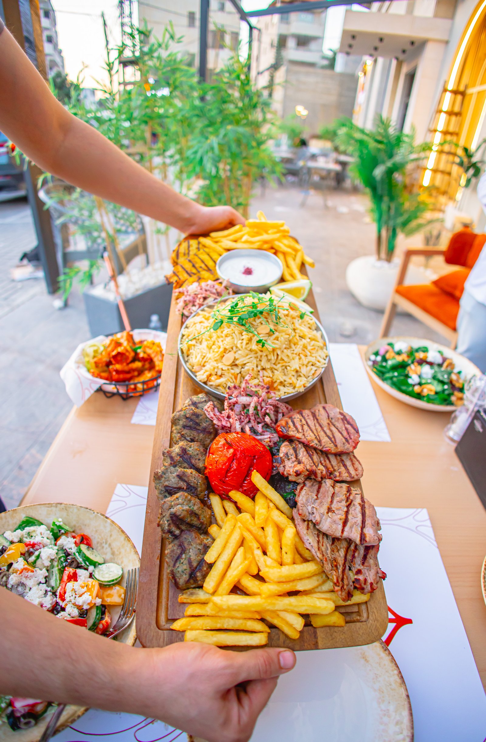 بلاطة مشاوي ( 3-4 أشخاص )