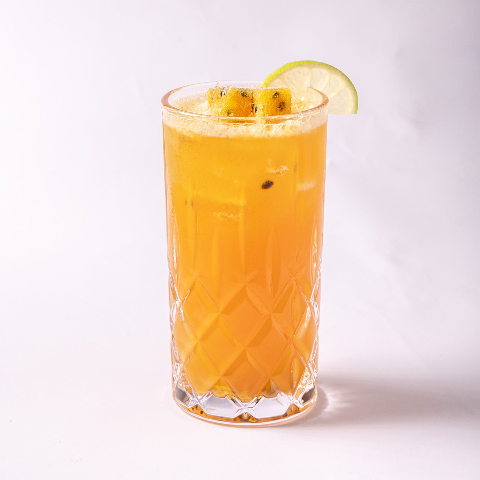 ايس تي باشن فروت